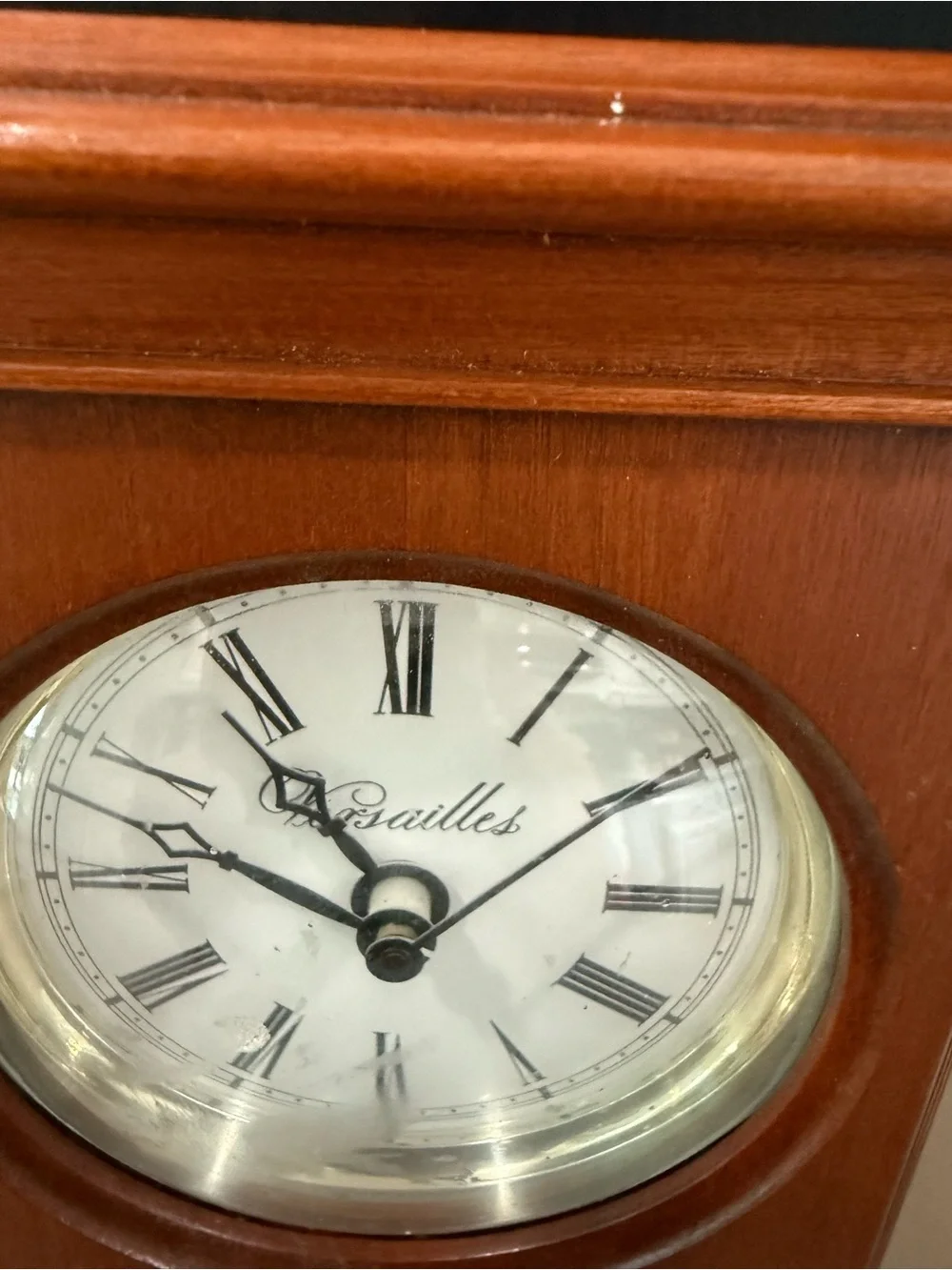 Vintage Versailles West Germany Wood Frame Mantel / Desk Clock Quartz 6.75”